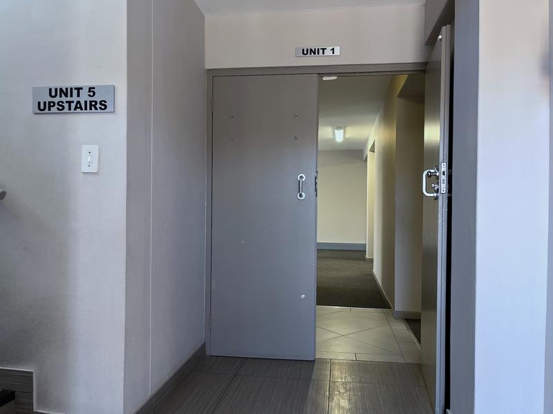 To Let commercial Property for Rent in Wynberg Western Cape